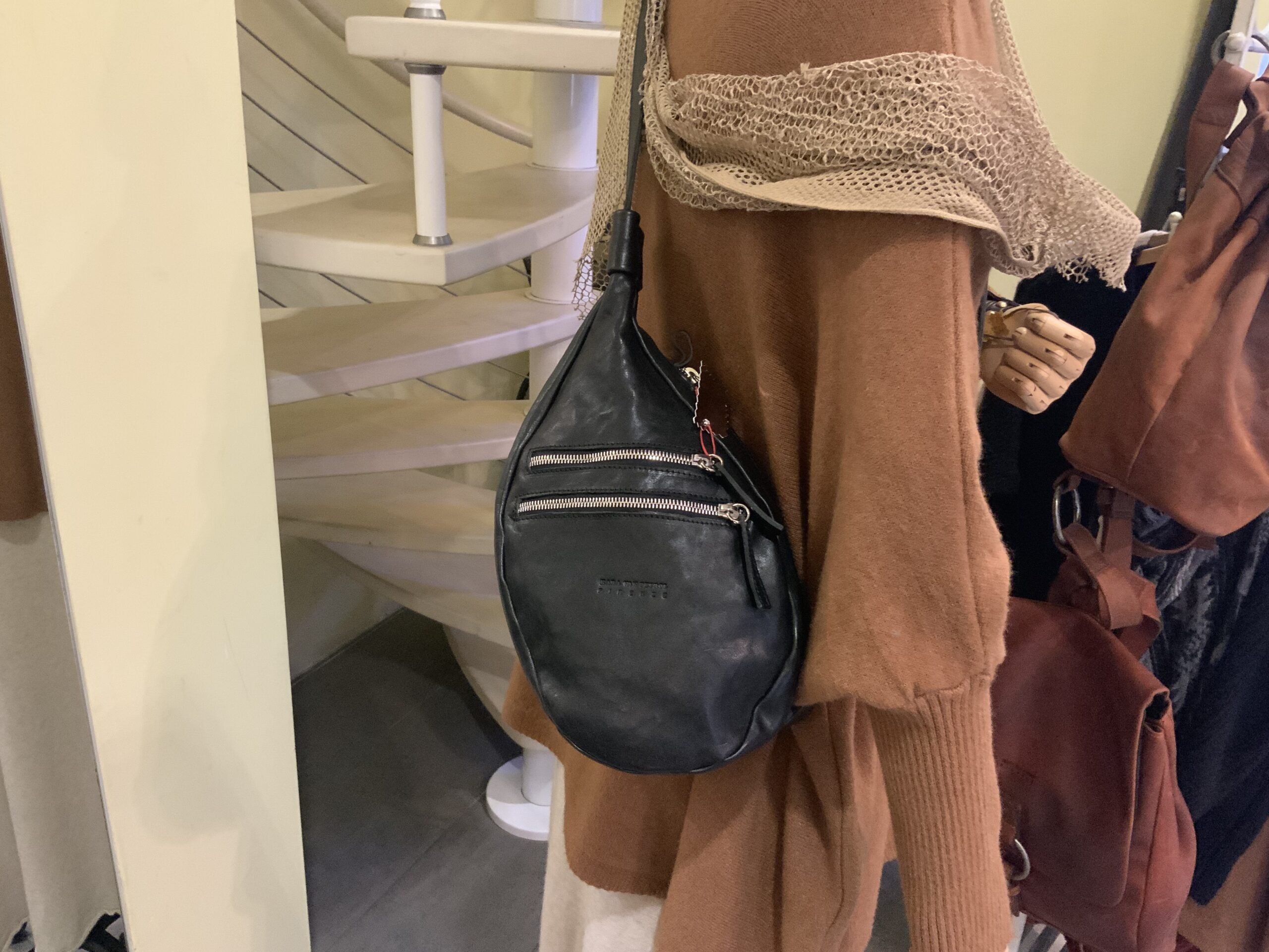 Zampognina piccola Shoulder Bag BLACK